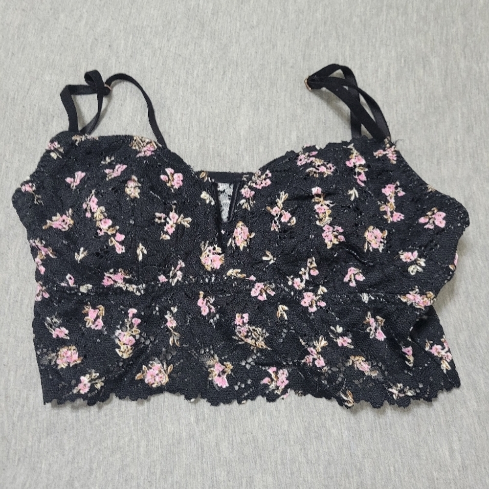 Floral Lace Black Crop Top